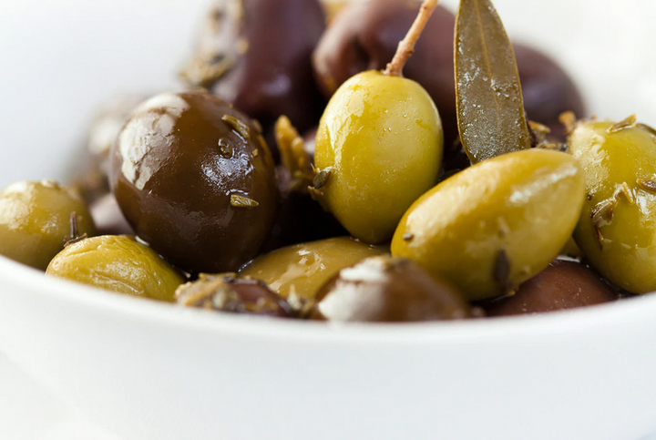 Thanksgiving Olives: A Little Known Tradition